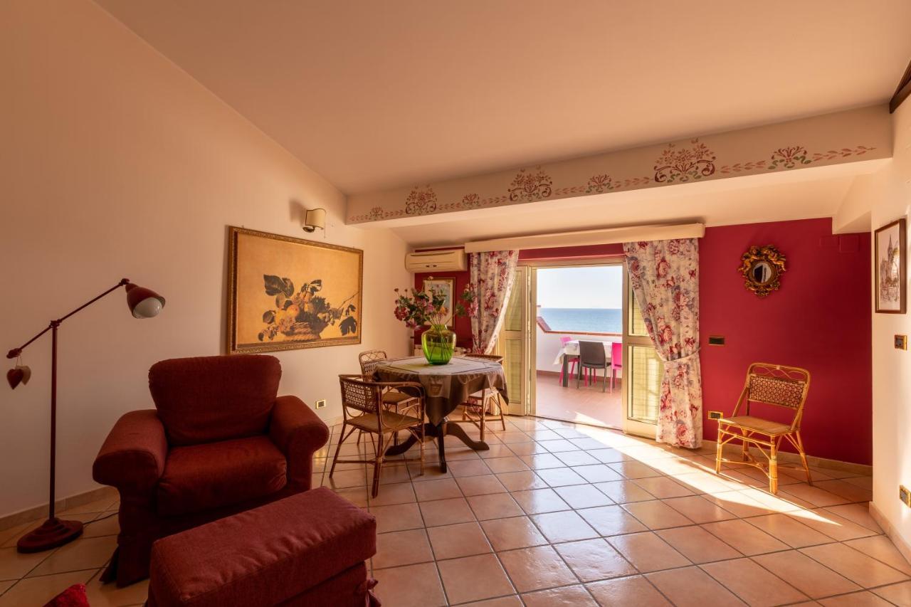 Vacanze Al Mare Patrizia'S Sweet Home Terme Vigliatore Ngoại thất bức ảnh
